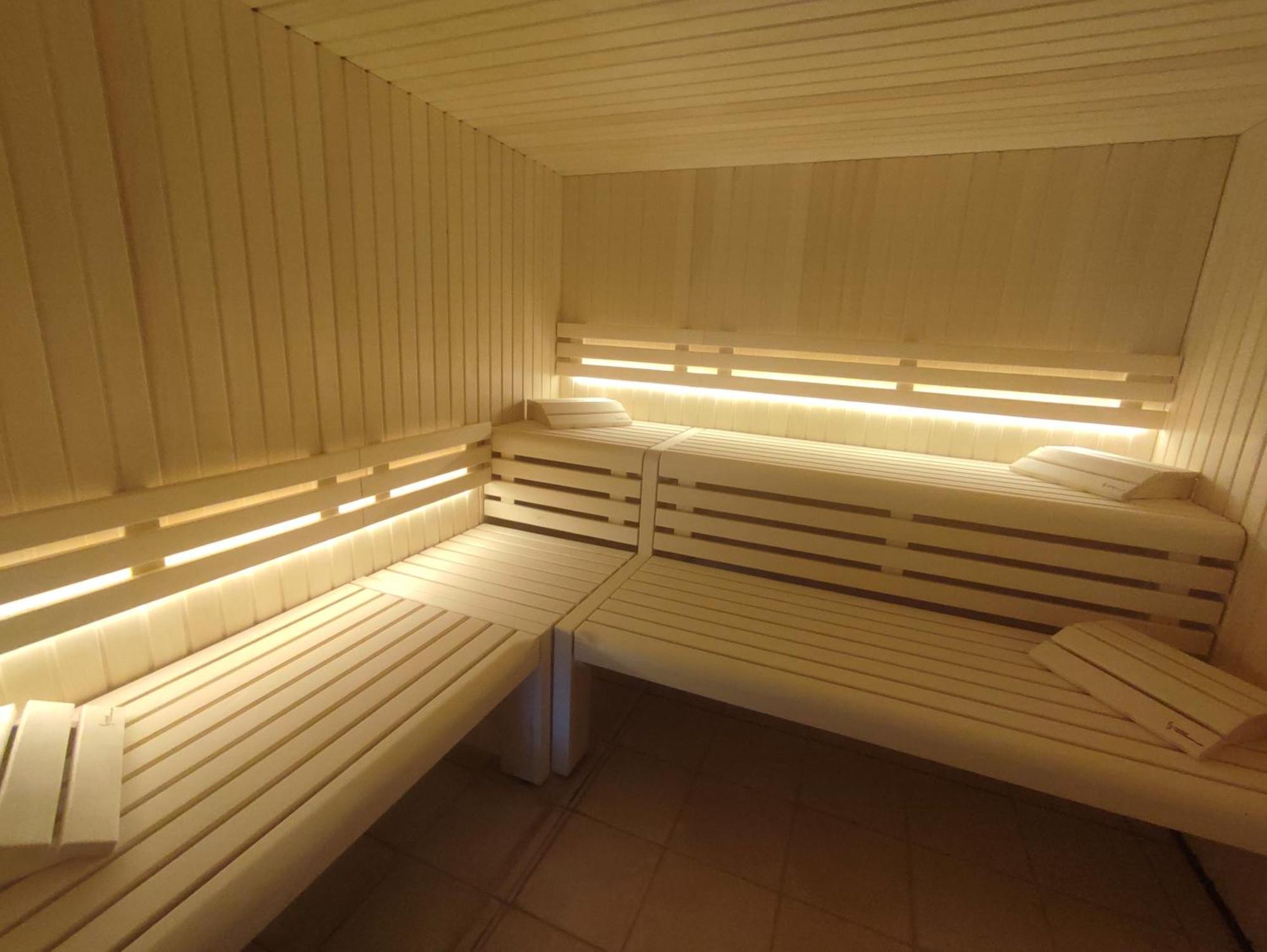 Domaine De La Courbe Hotel & Spa Le Lude Екстериор снимка