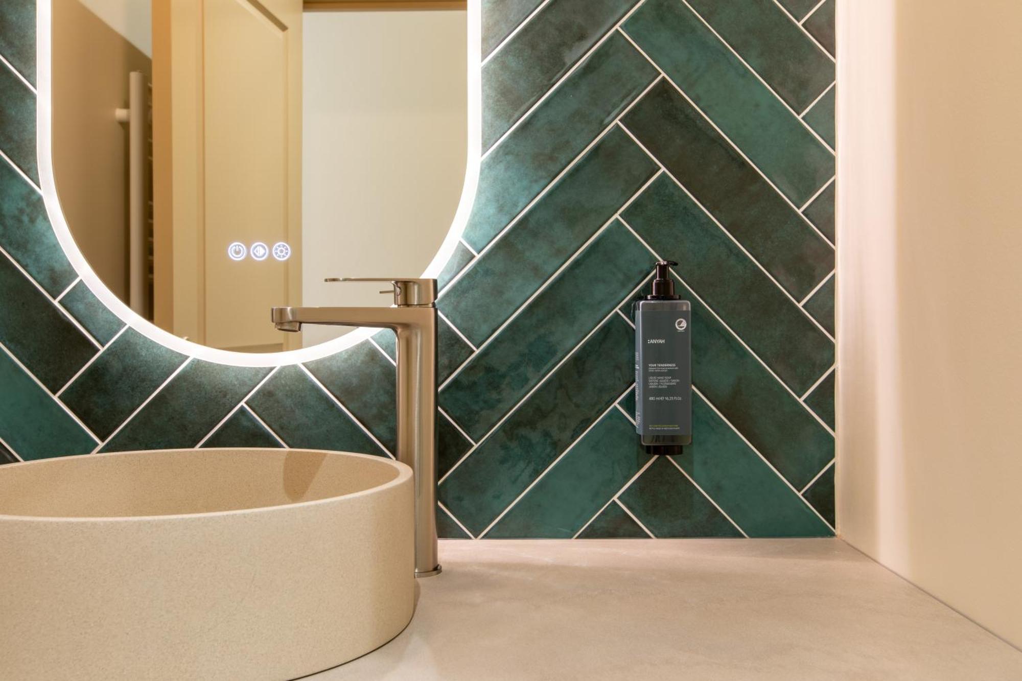 Domaine De La Courbe Hotel & Spa Le Lude Екстериор снимка